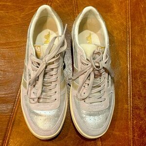 Gola Exclusive Hawk Metallic Sneakers